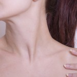 胸ニキビの原因と治し方を知ってキレイな胸作り！