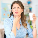 飲み込むときの喉の違和感その原因や病気 治す対処法