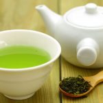 【美容や健康 消臭まで】緑茶のすごい効果